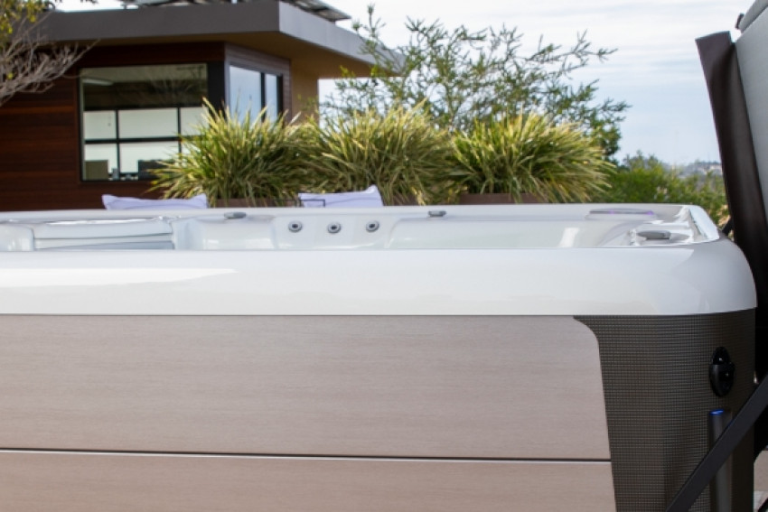 Hot tub insulation 101: How to ensure you don’t get left in the cold | HotSpring Spas