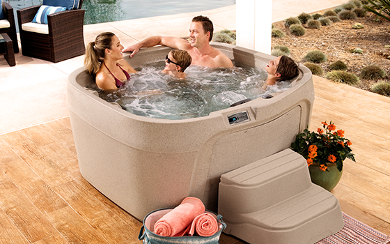 family hot spa dimensions 560x350
