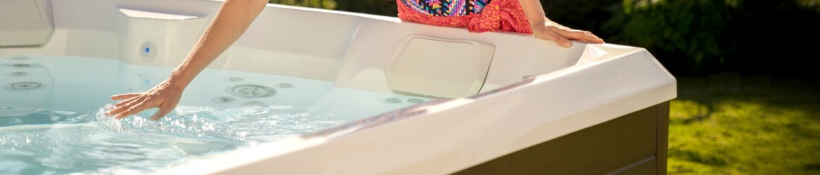 Why is my spa pool losing heat overnight? | HotSpring Spas