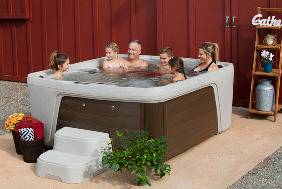 The Monterey Premier spa is the largest in the Freeflow line, comfortably seating up to 7 people. | HotSpring Spas