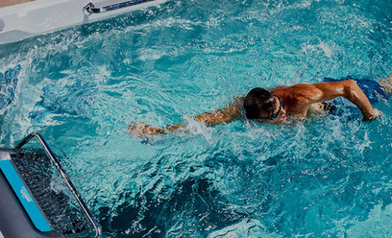 endless fitness E550 lifestyle 1500x350