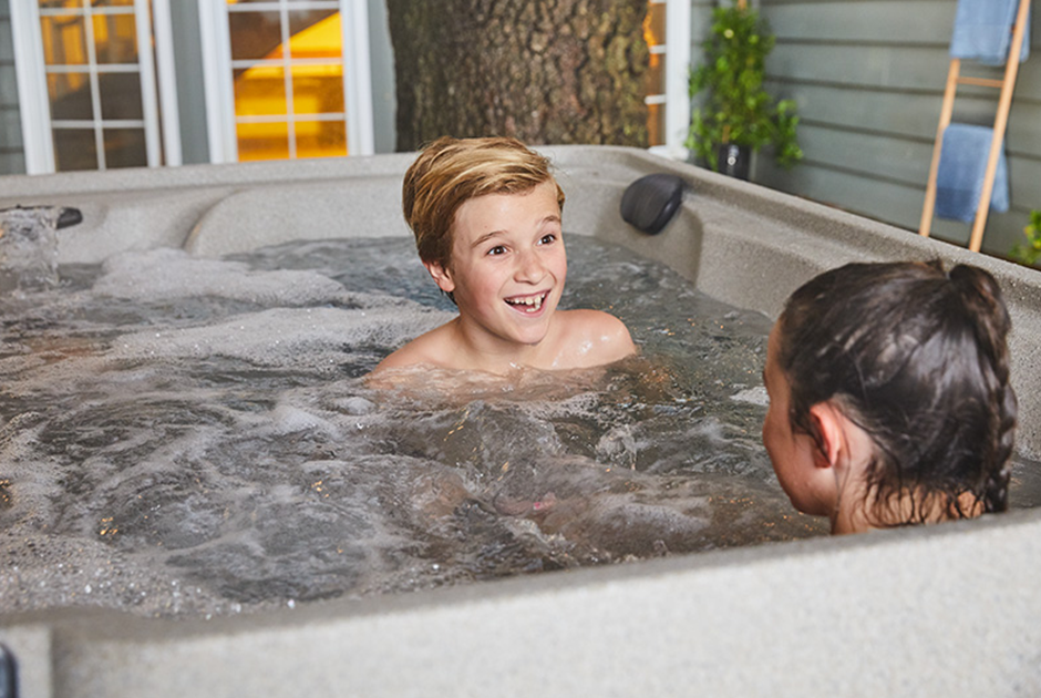  The Excursion Premier makes it easy to transition seamlessly from family fun to entertaining. | HotSpring Spas